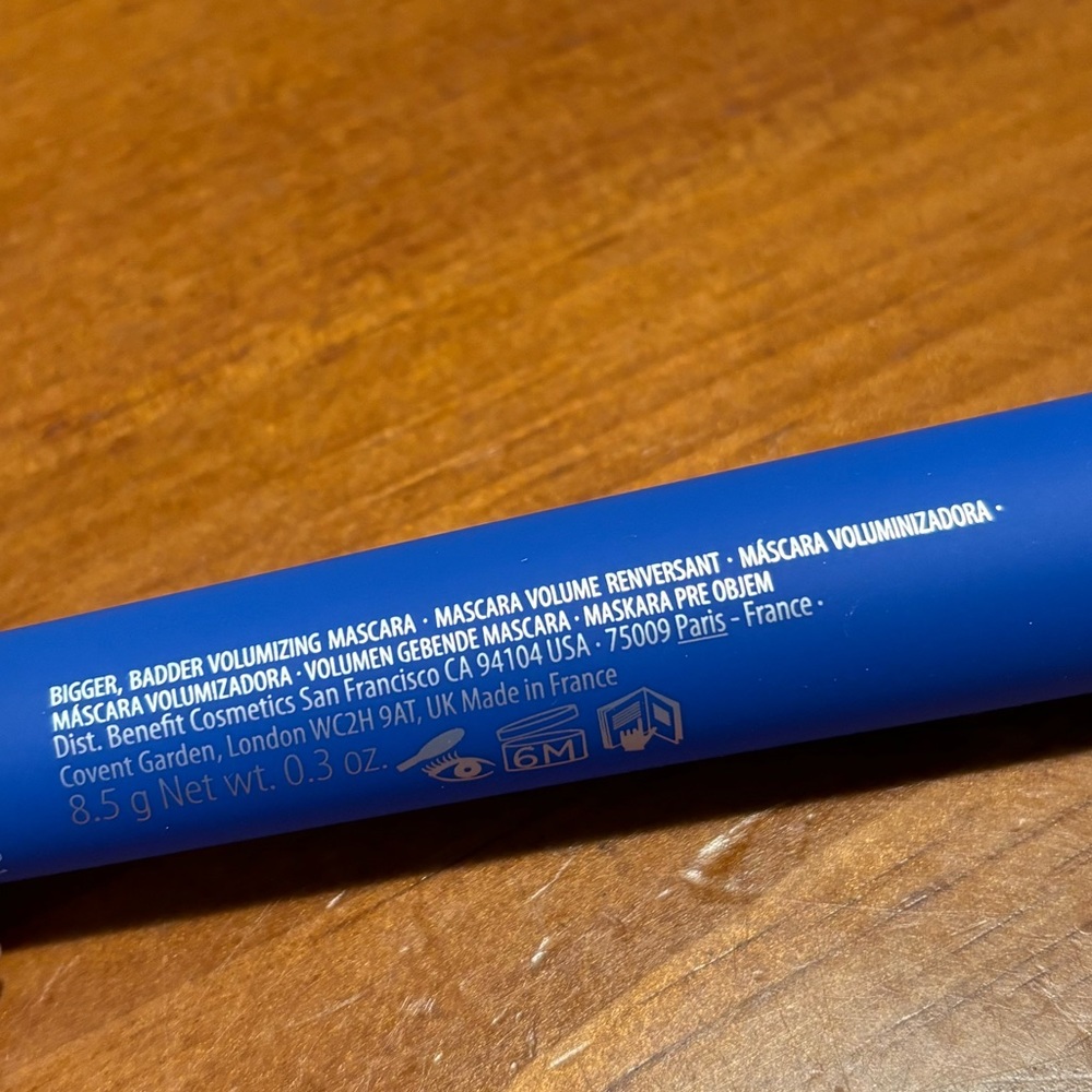 Benefit Bad Gal Bang Brightening Blue Mascara - Picture 8 of 16